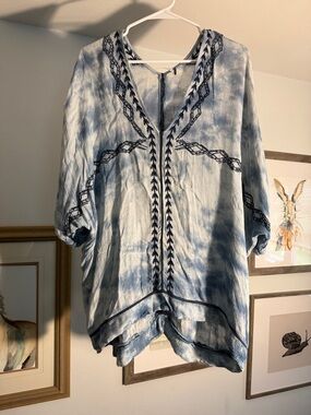 Free People Blue Tie-Dye Embroidered V-Neck Women’s Top